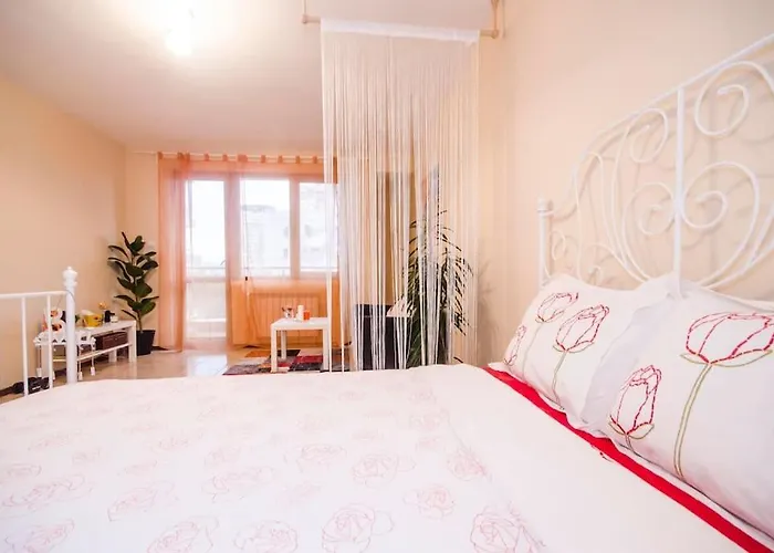 23 1 Bedroom With Balcony София