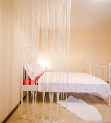 23 1 Bedroom With Balcony Апартамент *